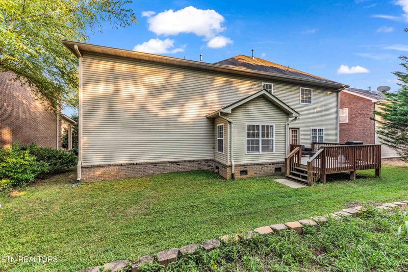 8411 Harbor Cove Dr, Knoxville, TN 37938