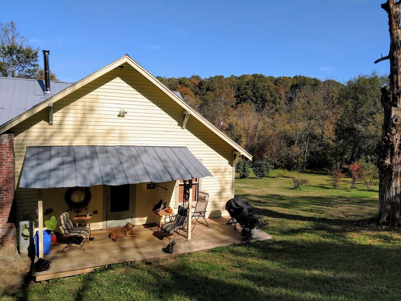 8411 Thompson School Rd, Corryton, TN 37721