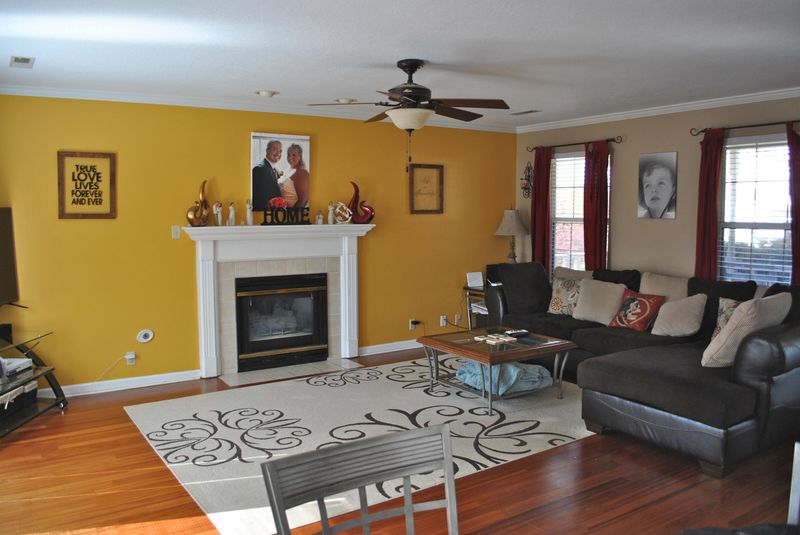 8412 Foxworth Tr, Powell, TN 37849