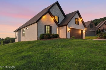 8413 Chipshot Ln, Knoxville, TN 37923