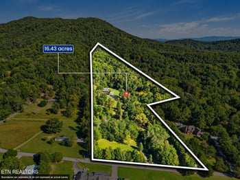8414 Bud Hawkins Rd, Corryton, TN 37721