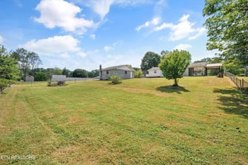8416 Andersonville Pike, Knoxville, TN 37938