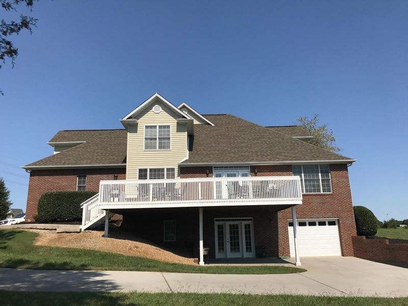 842 Berkeley Dr, Morristown, TN 37814