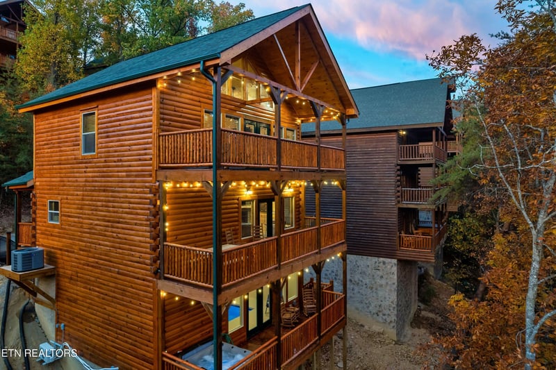842 Black Bear Cub Way, Sevierville, TN 37862