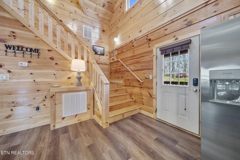842 String Run Way, Pigeon Forge, TN 37863