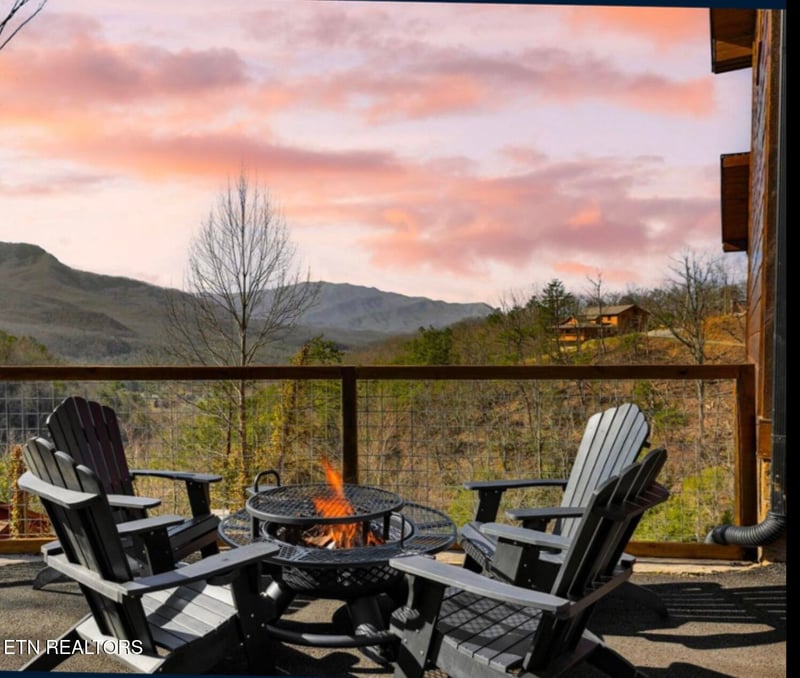 842 Vixen, Gatlinburg, TN 37738