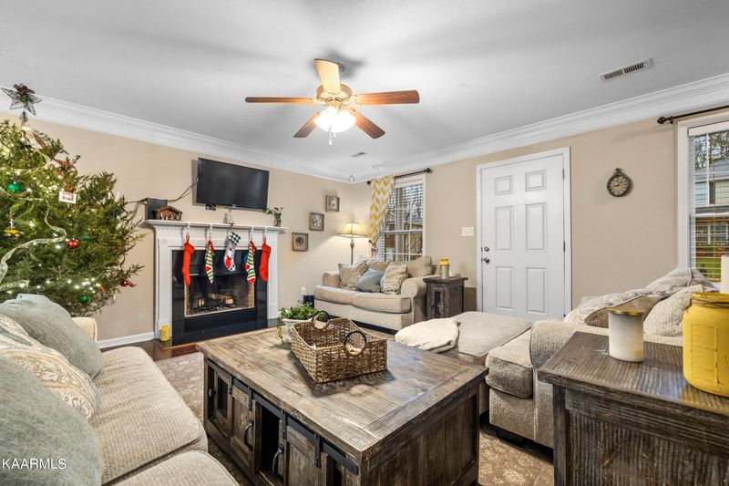 8420 Vessel Ln, Powell, TN 37849