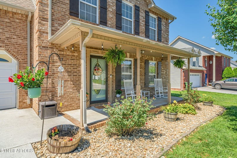 8423 Mari Ben Ln, Corryton, TN 37721