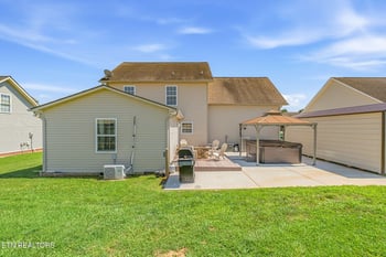 8423 Mari Ben Ln, Corryton, TN 37721