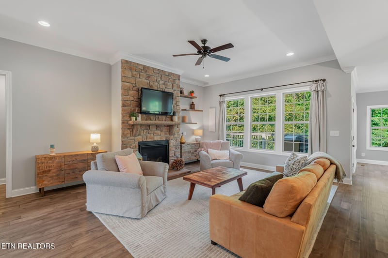 843 Valley Glen Blvd, Knoxville, TN 37922