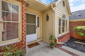 8430 Woodbend Tr, Knoxville, TN 37919