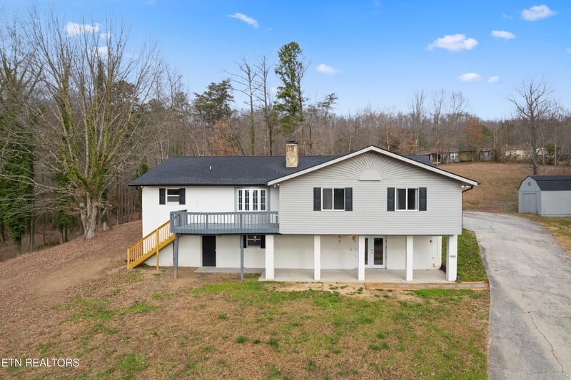 8431 Rising Sun Dr, Corryton, TN 37721