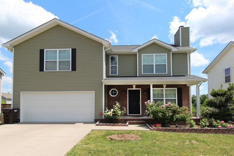 8434 Bowsong Ln, Powell, TN 37849