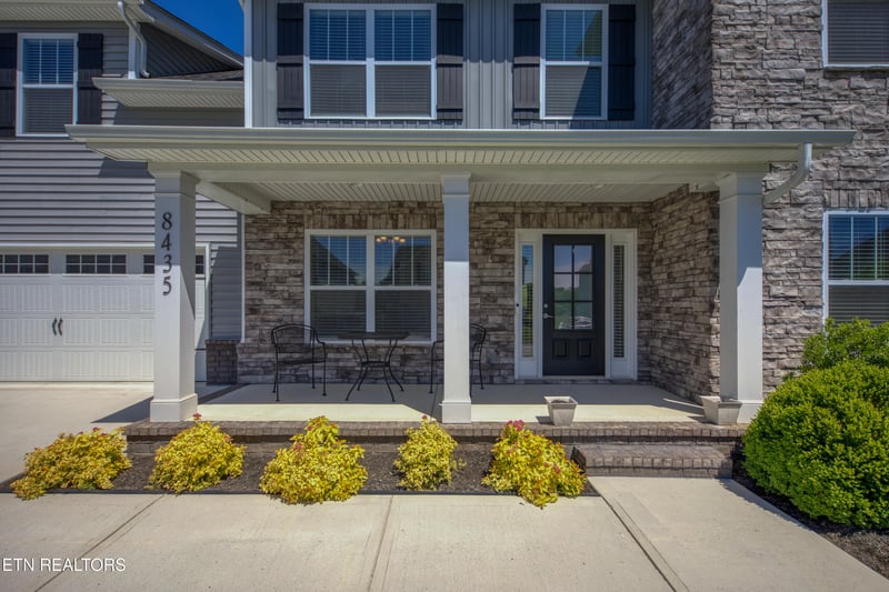8435 Creek Valley Ln, Knoxville, TN 37931