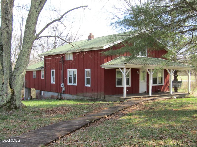 844 Brewstertown Road Rd, Robbins, TN 37852