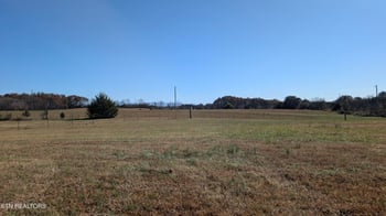 844 Seed Tick Rd, Philadelphia, TN 37846