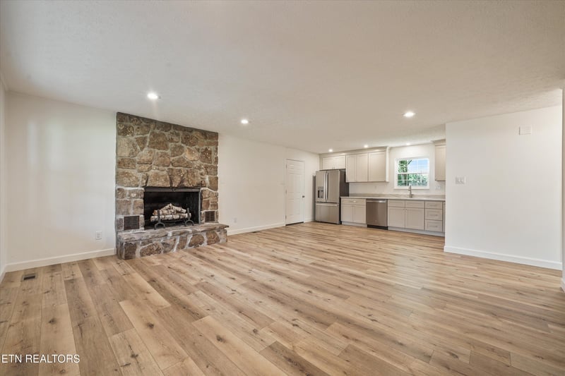 8447 San Marcos Dr, Knoxville, TN 37938