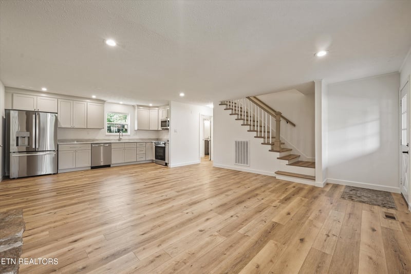 8447 San Marcos Dr, Knoxville, TN 37938