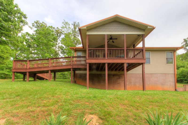 845 Cloyds Church Rd, Greenback, TN 37742