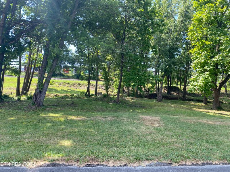 845 Witt Rd, Morristown, TN 37813