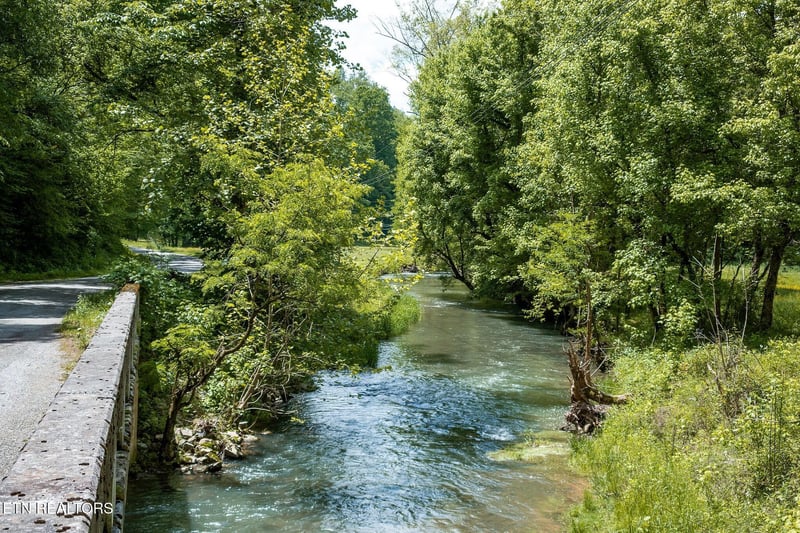 8450 Old Highway 28, Pikeville, TN 37367