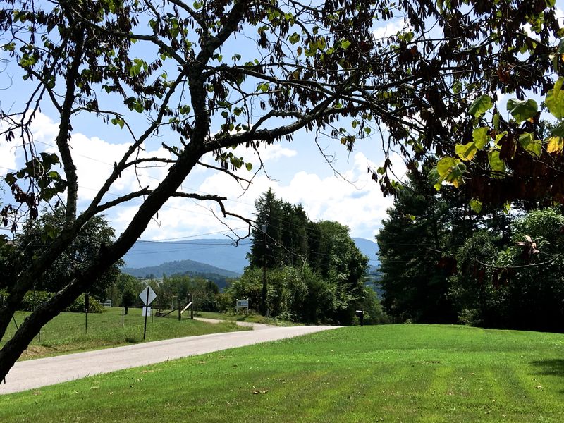 847 Bert Garner Ln, Maryville, TN 37803