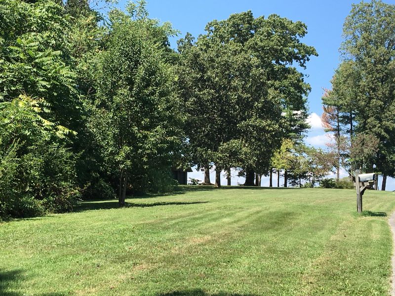 847 Bert Garner Ln, Maryville, TN 37803