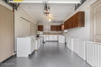 847 Calloway Cir, Lenoir City, TN 37772