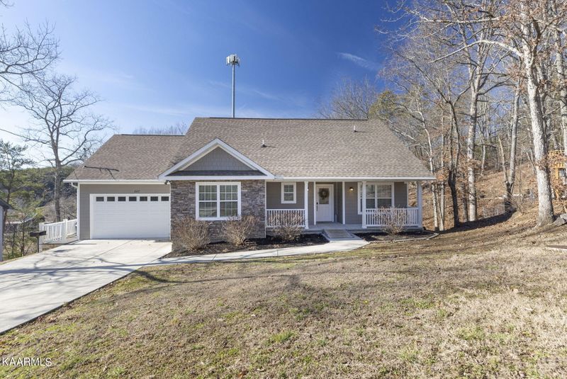 847 Lee Cir, Sevierville, TN 37862