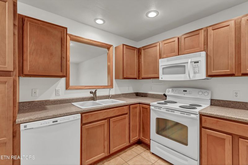 847 Sandra Way, Kodak, TN 37764