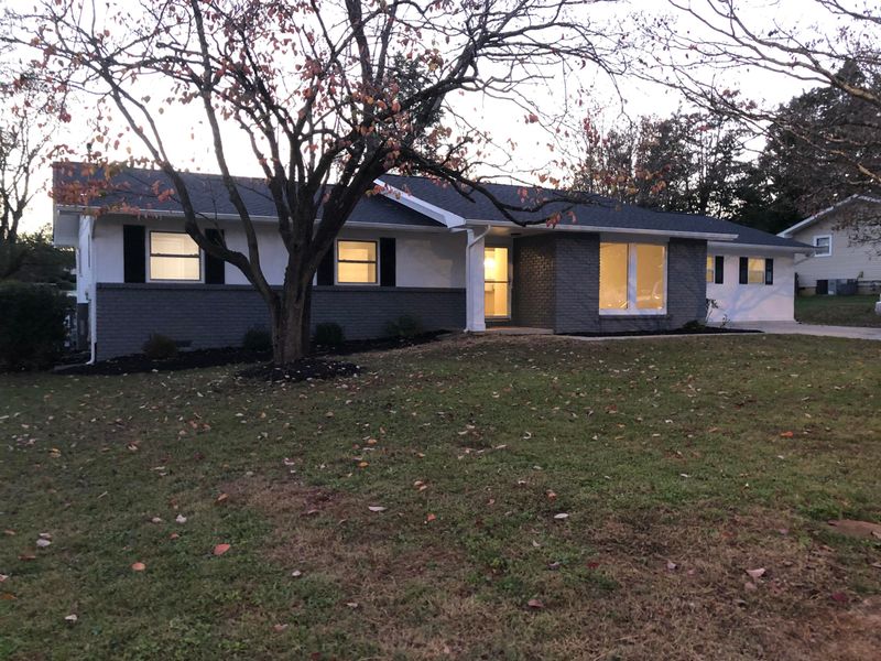 847 Sky Blue Dr, Knoxville, TN 37923