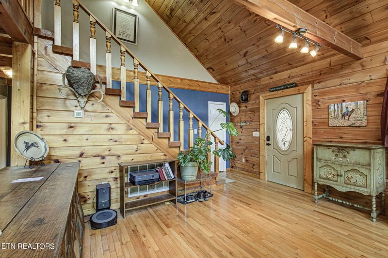 847 Steer Creek Rd, Tellico Plains, TN 37385