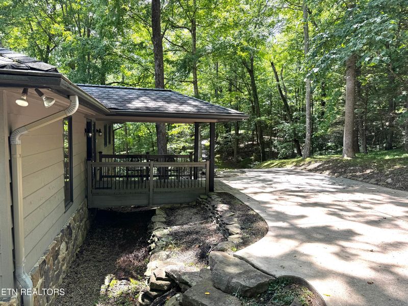 848 Cove Norris Rd, Caryville, TN 37714