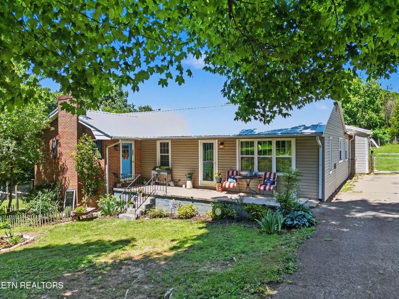 848 Lakeshore Rd, Talbott, TN 37877