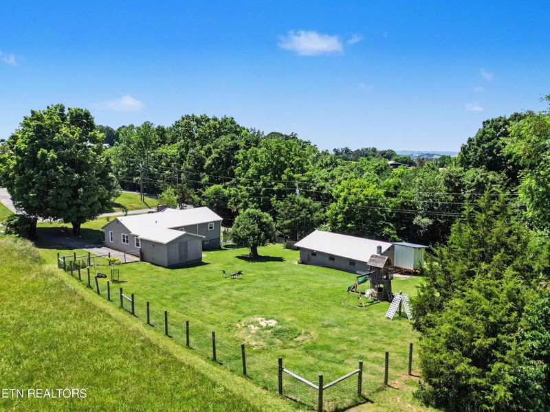 848 Lakeshore Rd, Talbott, TN 37877