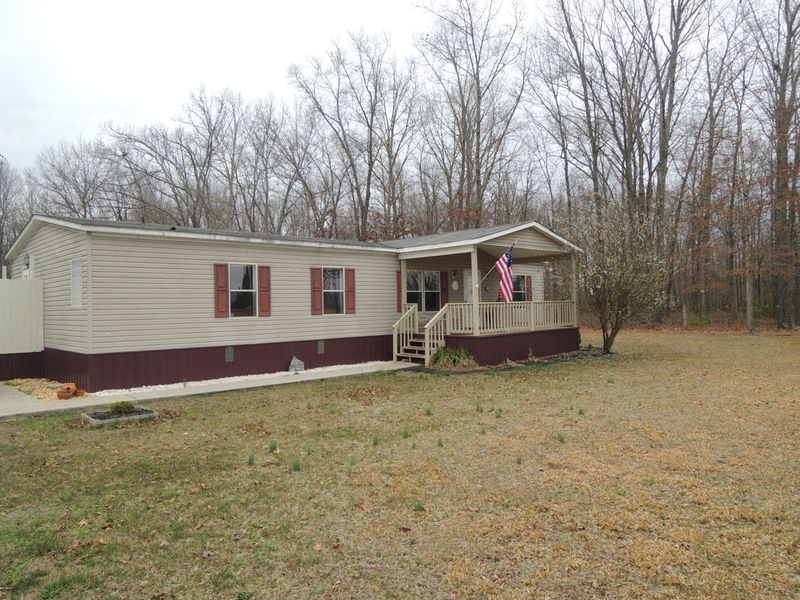 848 Meister Hills Rd, Deer Lodge, TN 37726