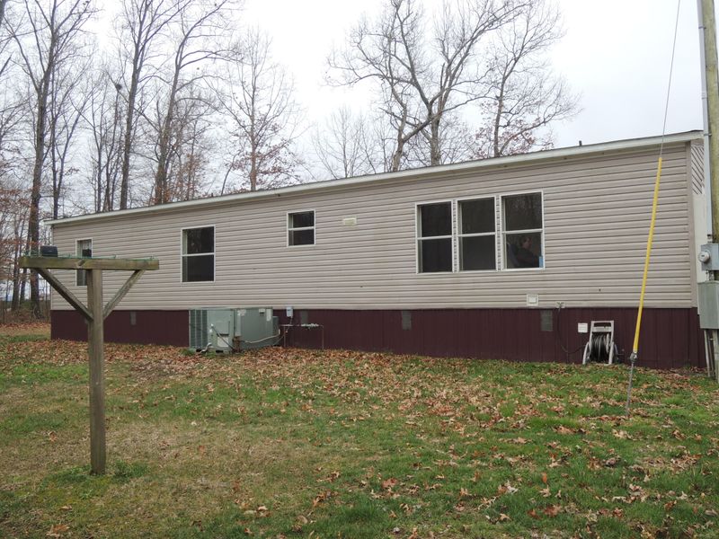 848 Meister Hills Rd, Deer Lodge, TN 37726