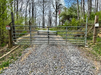 849 Camp Austin Rd, Oakdale, TN 37829