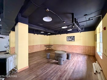 849 Glades Rd, Gatlinburg, TN 37738