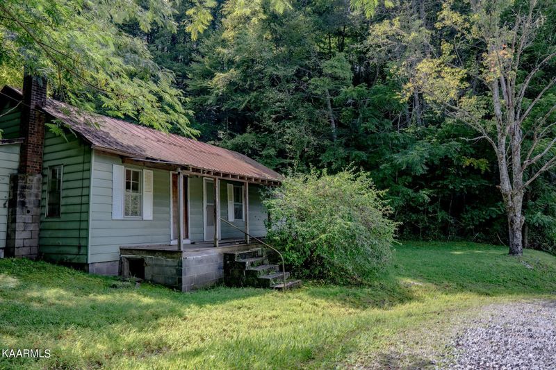 850 Glades Rd, Gatlinburg, TN 37738