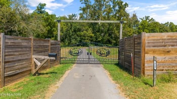 850 Mynatt Dr, Blaine, TN 37709