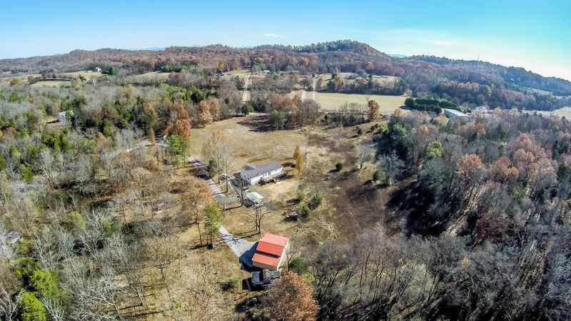 8500 Friendsville Road Rd, Lenoir City, TN 37772