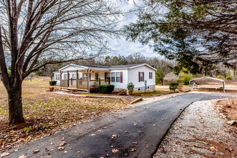 8500 Friendsville Road Rd, Lenoir City, TN 37772