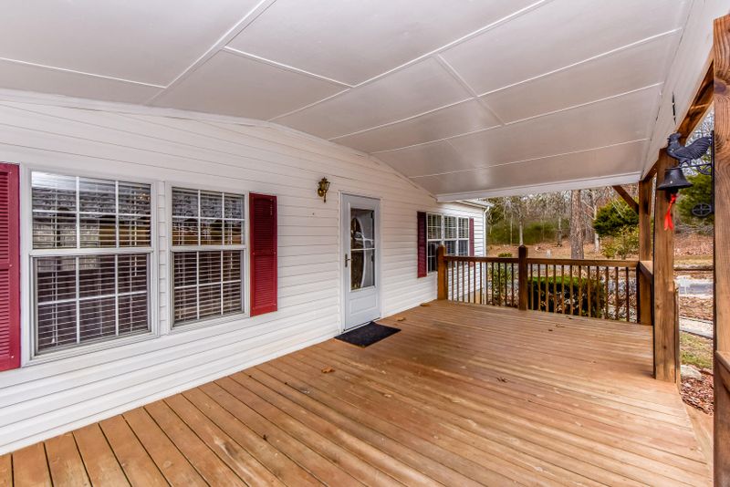 8500 Friendsville Road Rd, Lenoir City, TN 37772