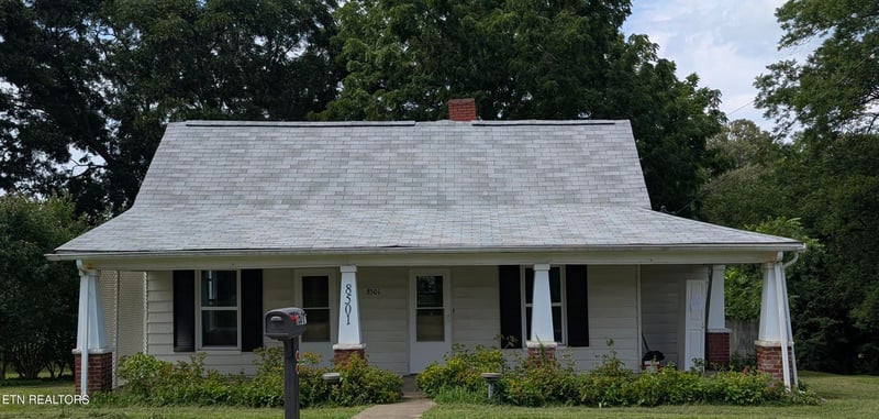 8501 Garrison Dr, Knoxville, TN 37931