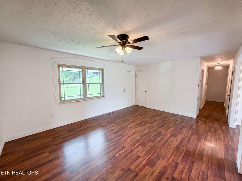 8505 Troutman Ln, Knoxville, TN 37931