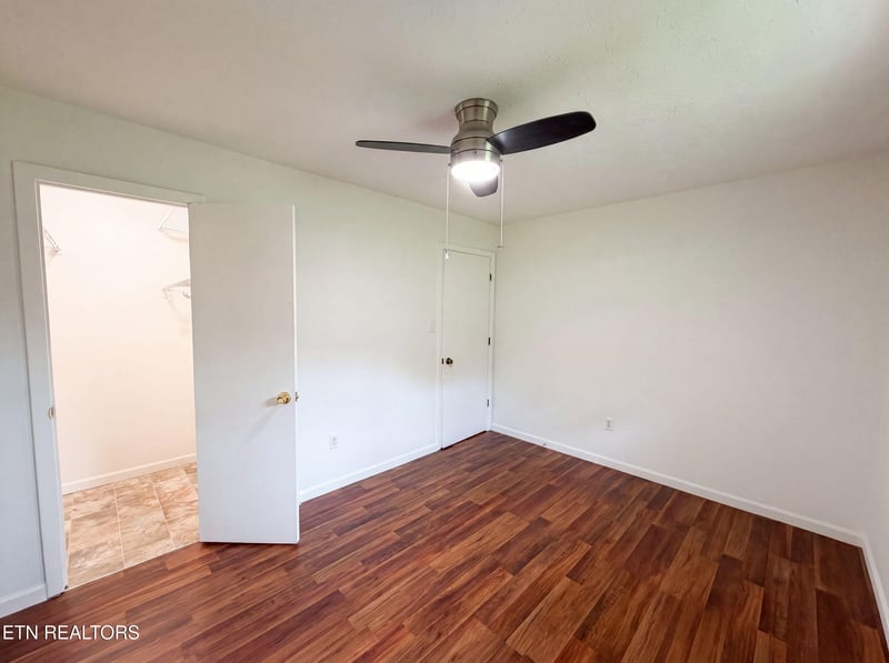 8505 Troutman Ln, Knoxville, TN 37931