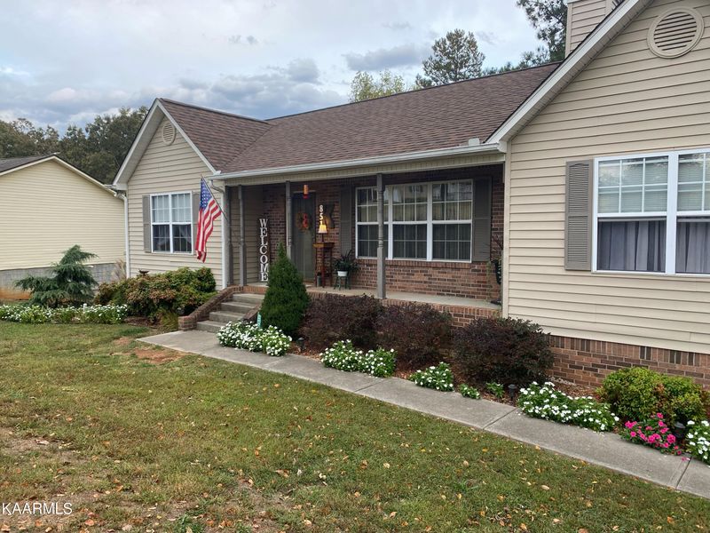 851 Fairway Dr, Loudon, TN 37774