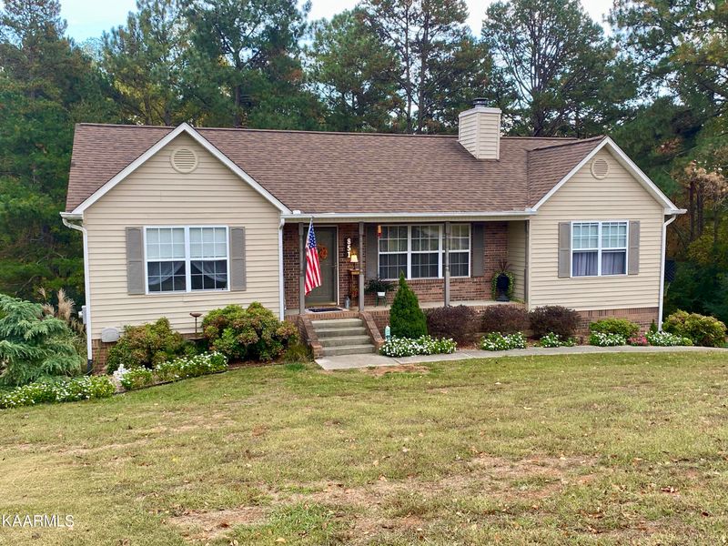 851 Fairway Dr, Loudon, TN 37774