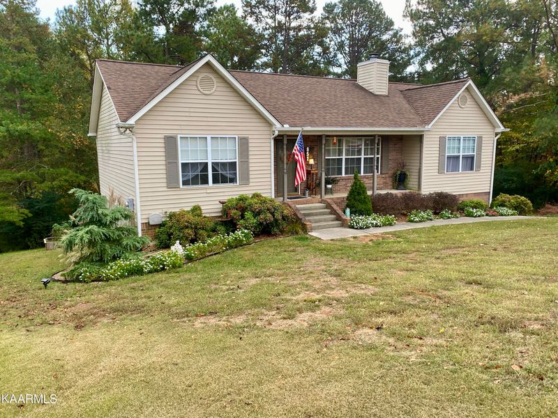 851 Fairway Dr, Loudon, TN 37774